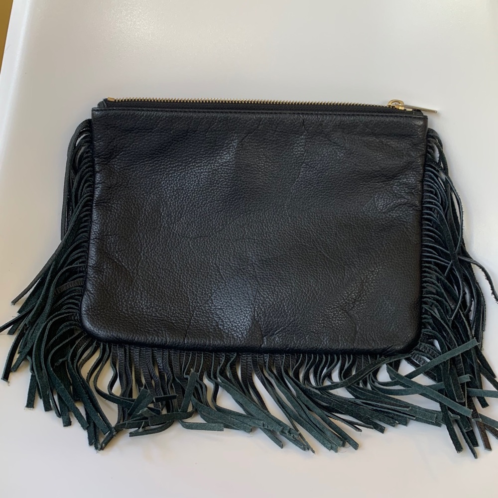 Leather pouch with fringe